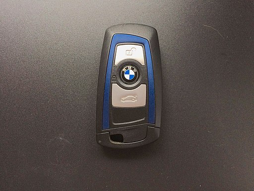 CarKey Digital Key from Apple CarPlay can replace your regular BMW key